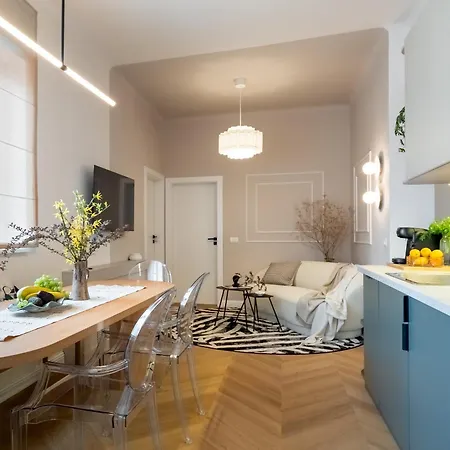 Interbelic Rooftop | 3bdr Apartmán Bukurešť