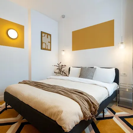 Interbelic Rooftop | 3bdr Apartmán Bukurešť