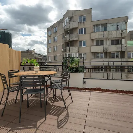 Interbelic Rooftop | 3bdr Apartmán *